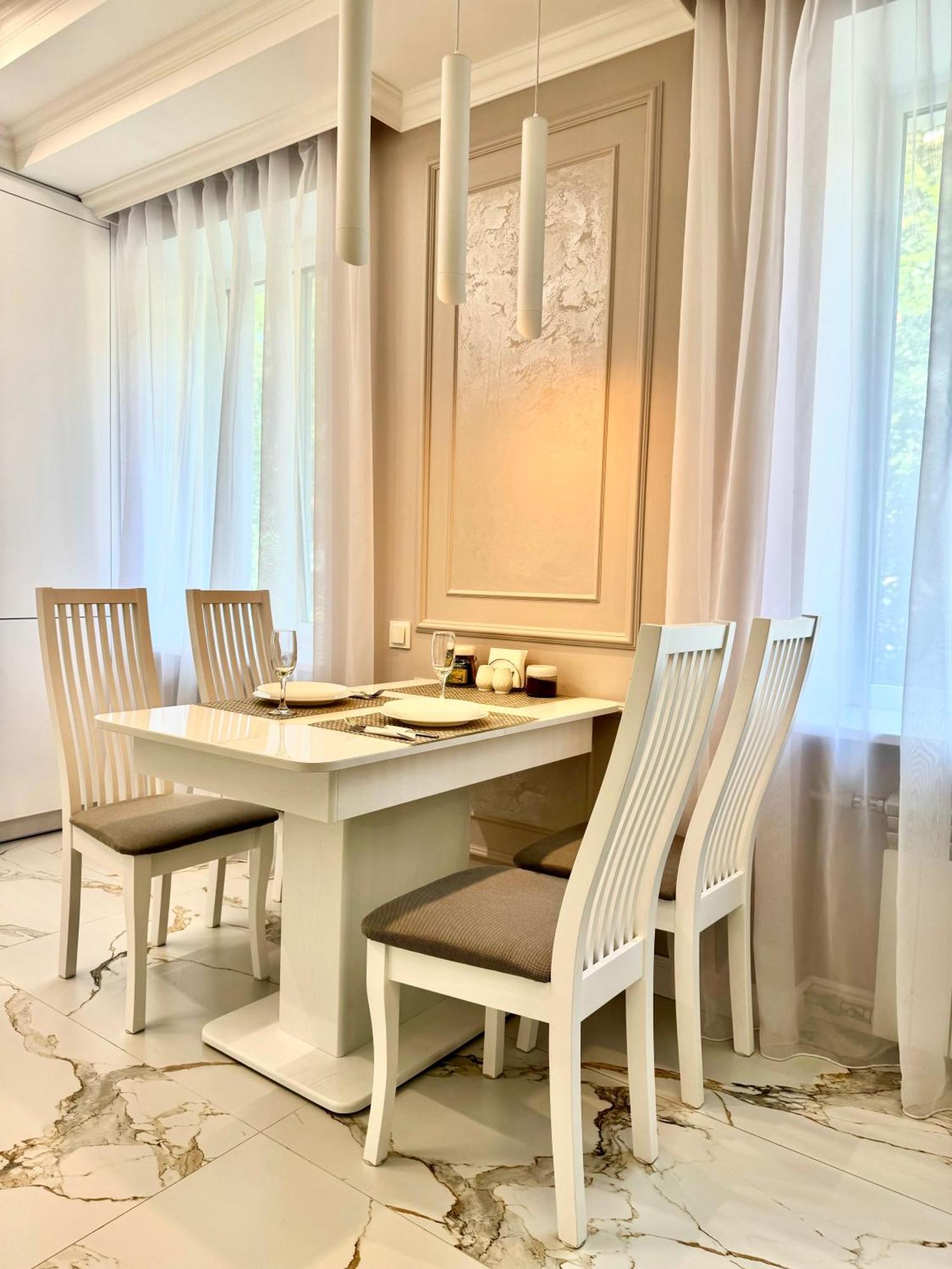 Apartpoltava New Palace: Elegant Poltava
