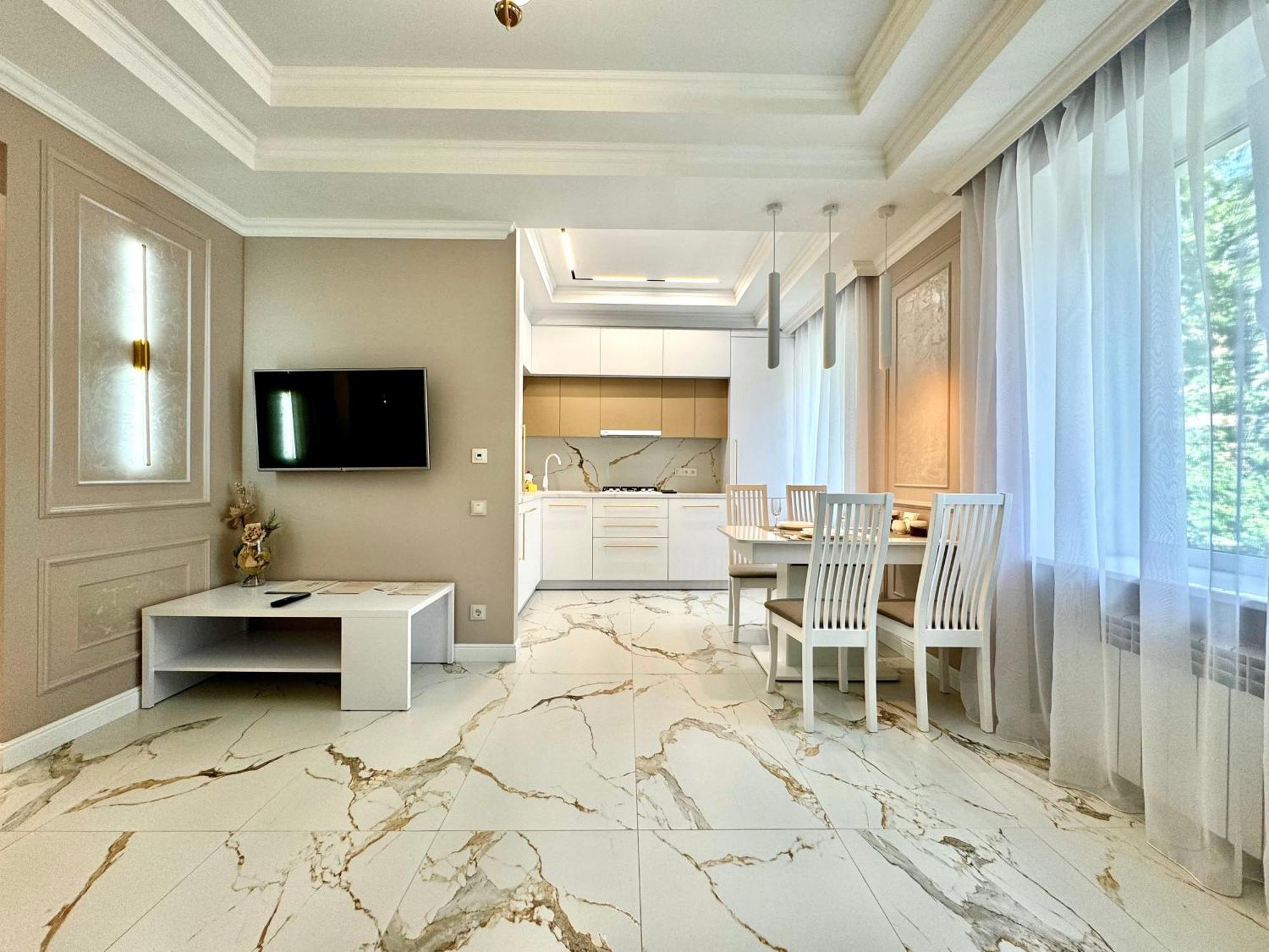 Apartpoltava New Palace: Elegant Apartment